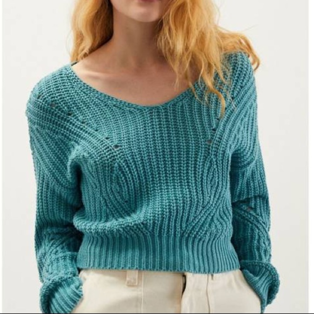 🌺SOLD🌺LA Hearts Teal V-Neck Sweater
